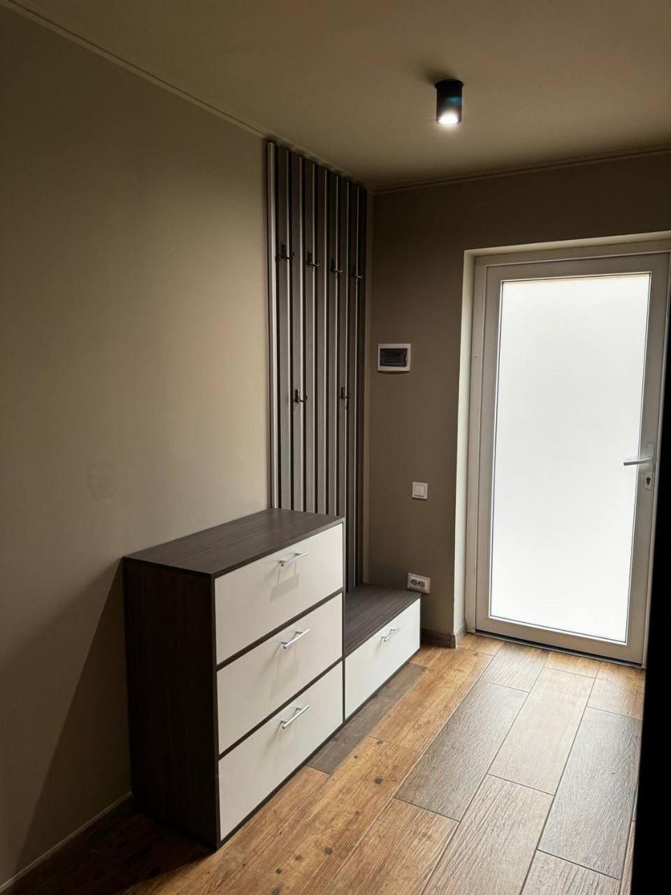Orlyne Gnizdo Hotel Chernivtsi Ruang foto